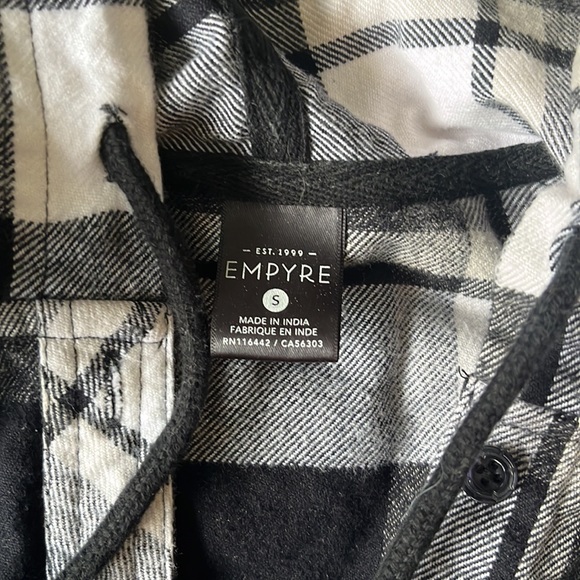 Plaid button down shirt - Picture 3 of 5